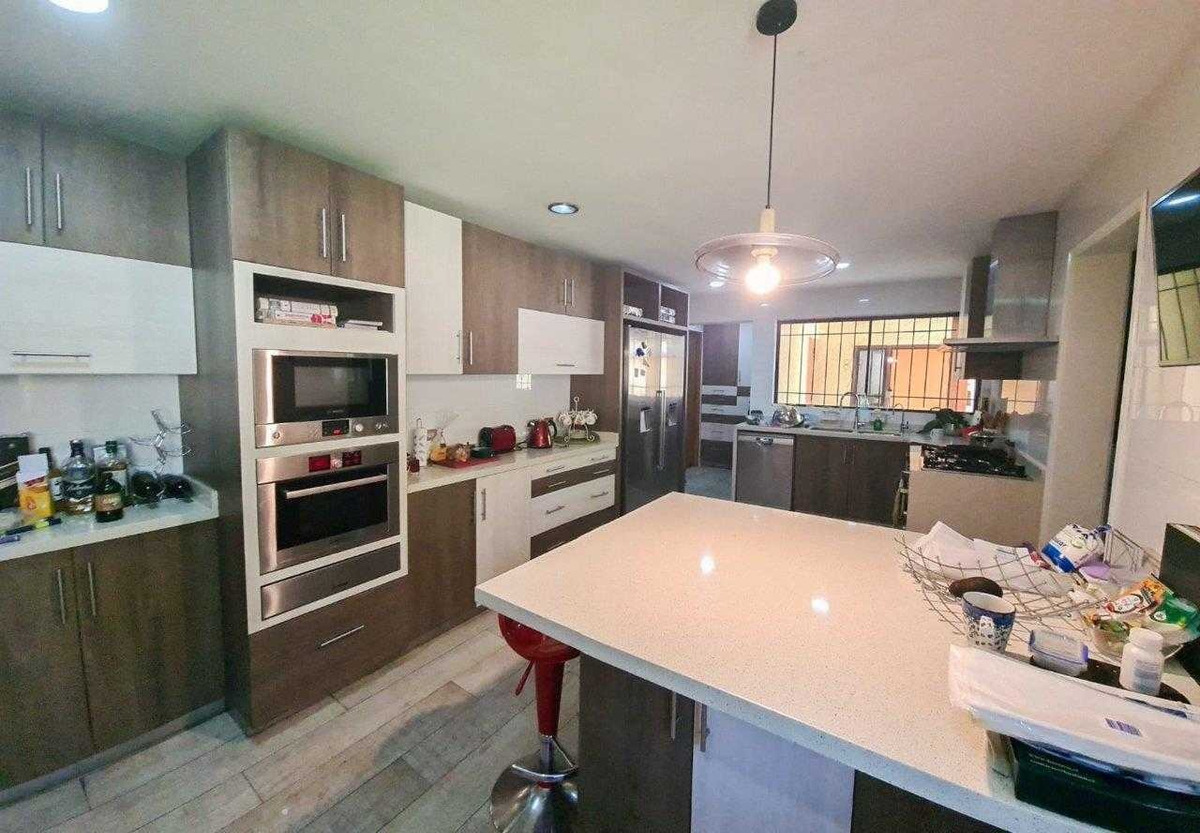 Venta Casa NO 6D en suite Walk-in cl&oacute;set 6B 3E 1B El Huinganal - Lo Barnechea