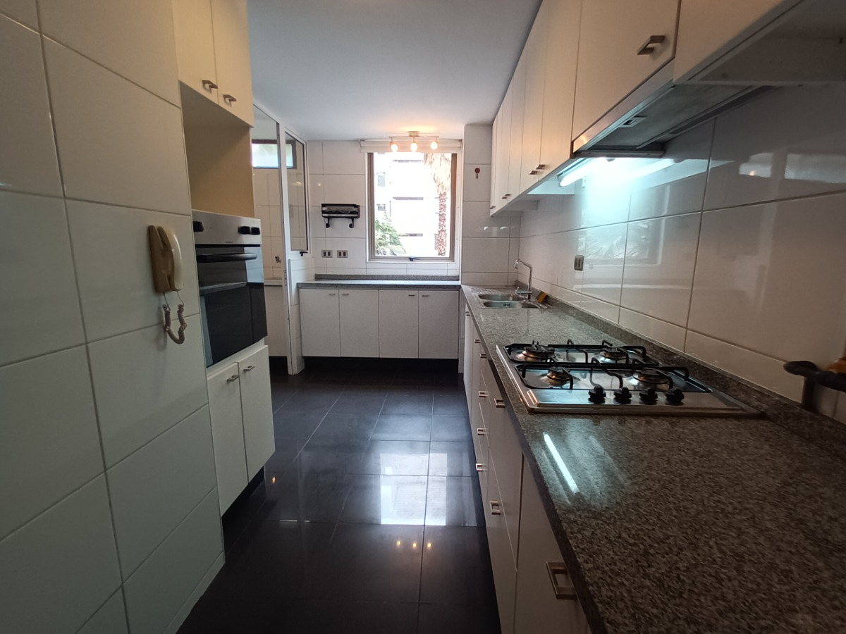 Arriendo Departamento NP 3D en suite Walk-in cl&oacute;set 2B 2E 1B Borde R&iacute;o - Casa Piedra - Vitacura