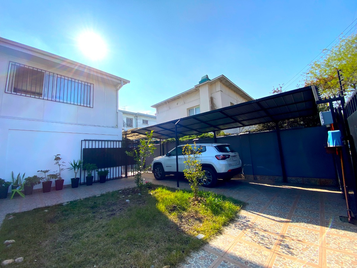 Arriendo Casa 4D 3B 3E 1B In&eacute;s de Su&aacute;rez - Providencia