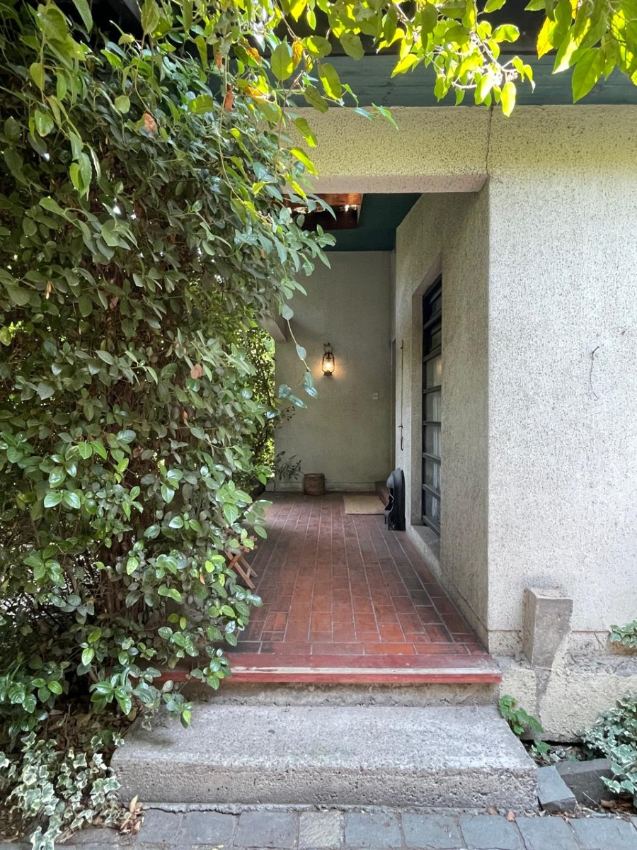 Venta Casa NOSP 4D 2B 3E 1B Metro Hernando de Magallanes - Las Condes