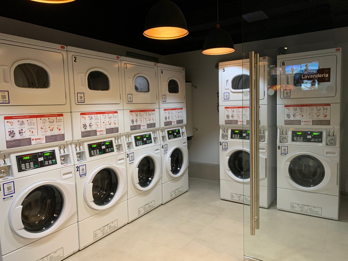 Arriendo Departamento NO 1D en suite Walk-in cl&oacute;set 1B 1E 1B Metro Escuela Militar - Las Condes