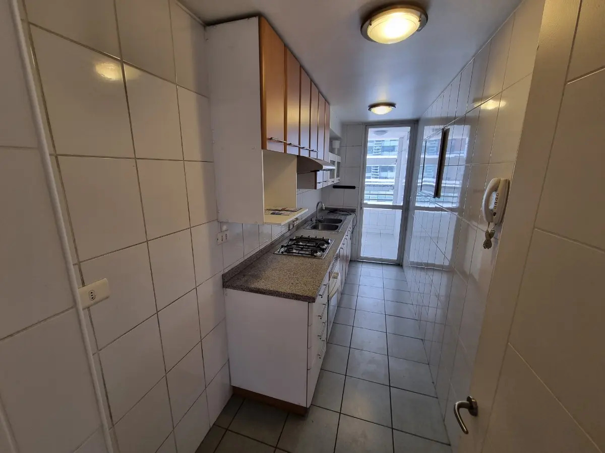 Venta Departamento SO 3D en suite Walk-in cl&oacute;set 2B 1E 1B  - Las Condes