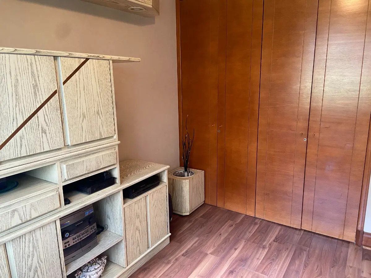 Venta Departamento SO 4D Walk-in cl&oacute;set 4B 2E 1B Barrio El Golf - Las Condes