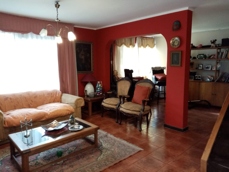 Venta Casa 3D 2B 2E Troncos Viejos - La Reina