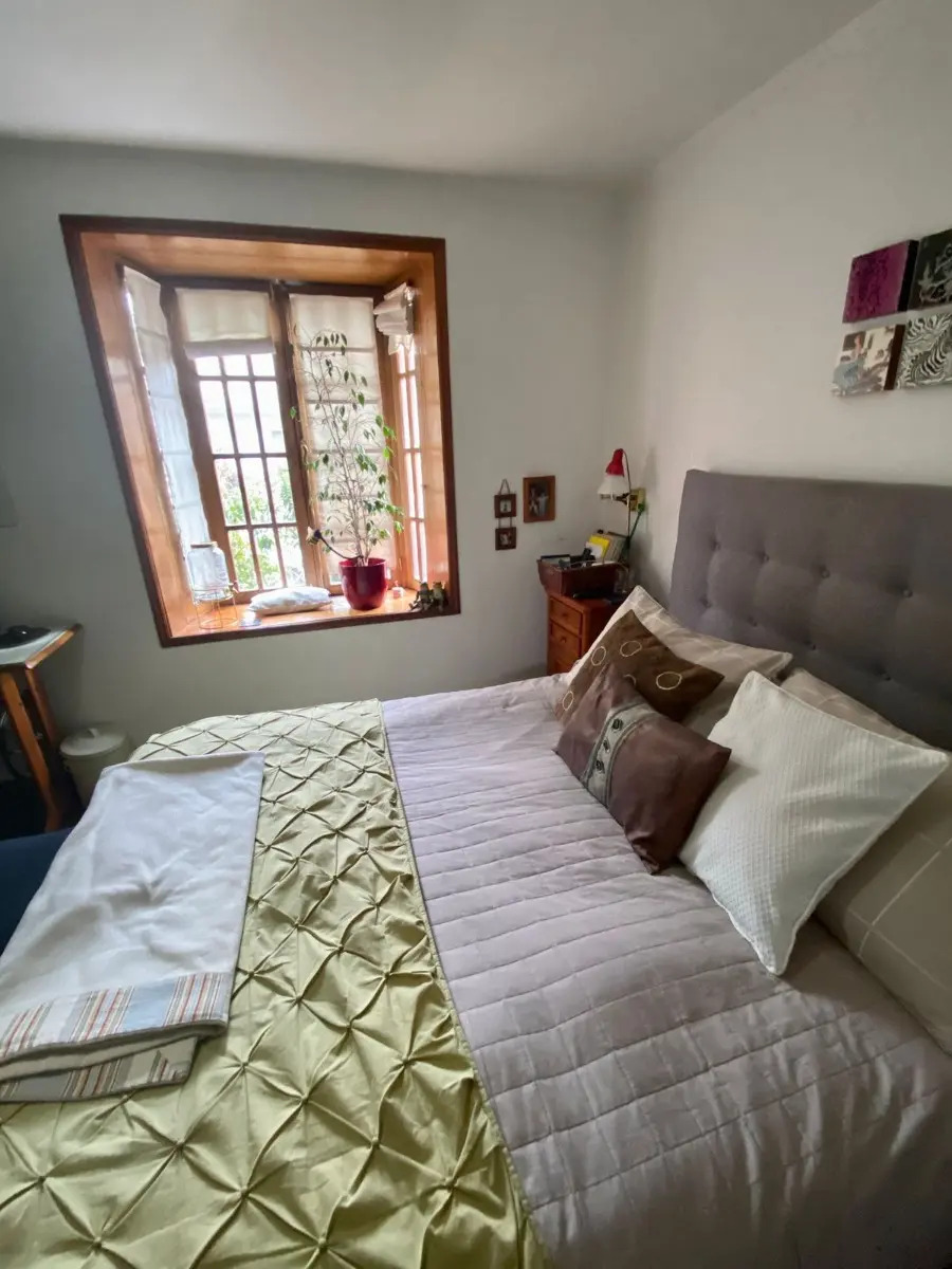 Venta Casa NO 4D Walk-in cl&oacute;set 2B 1E 1B Barrio El Golf - Las Condes