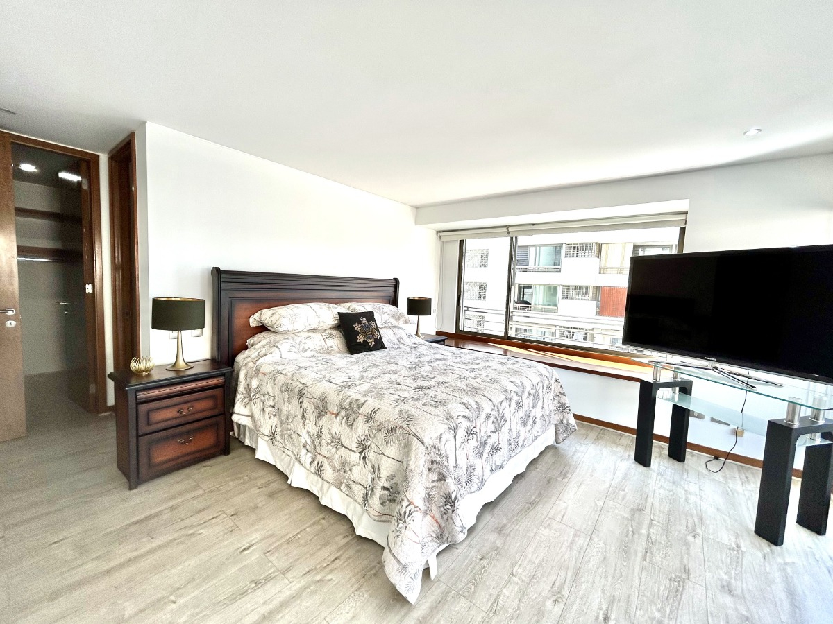 Arriendo Departamento SO 4D en suite Walk-in cl&oacute;set 4B 2E 1B Barrio El Golf - Las Condes