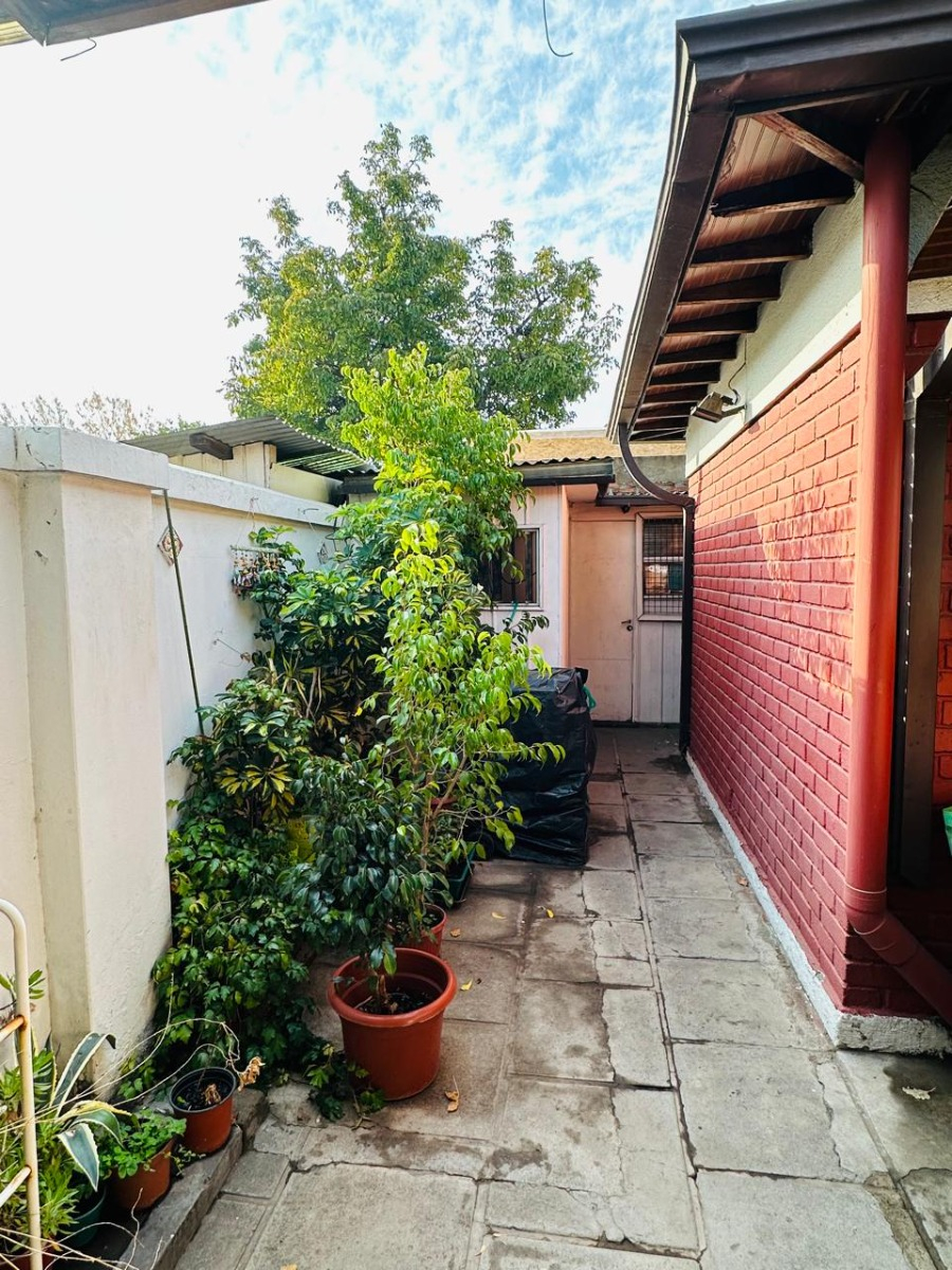 Venta Casa P 3D 1B 2E 1B Francisco de Villagra - La Reina