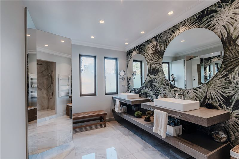 Venta Casa Nor-Oriente 6D en suite Walk-in cl&oacute;set 6B 8E 2B Los Trapenses - Lo Barnechea