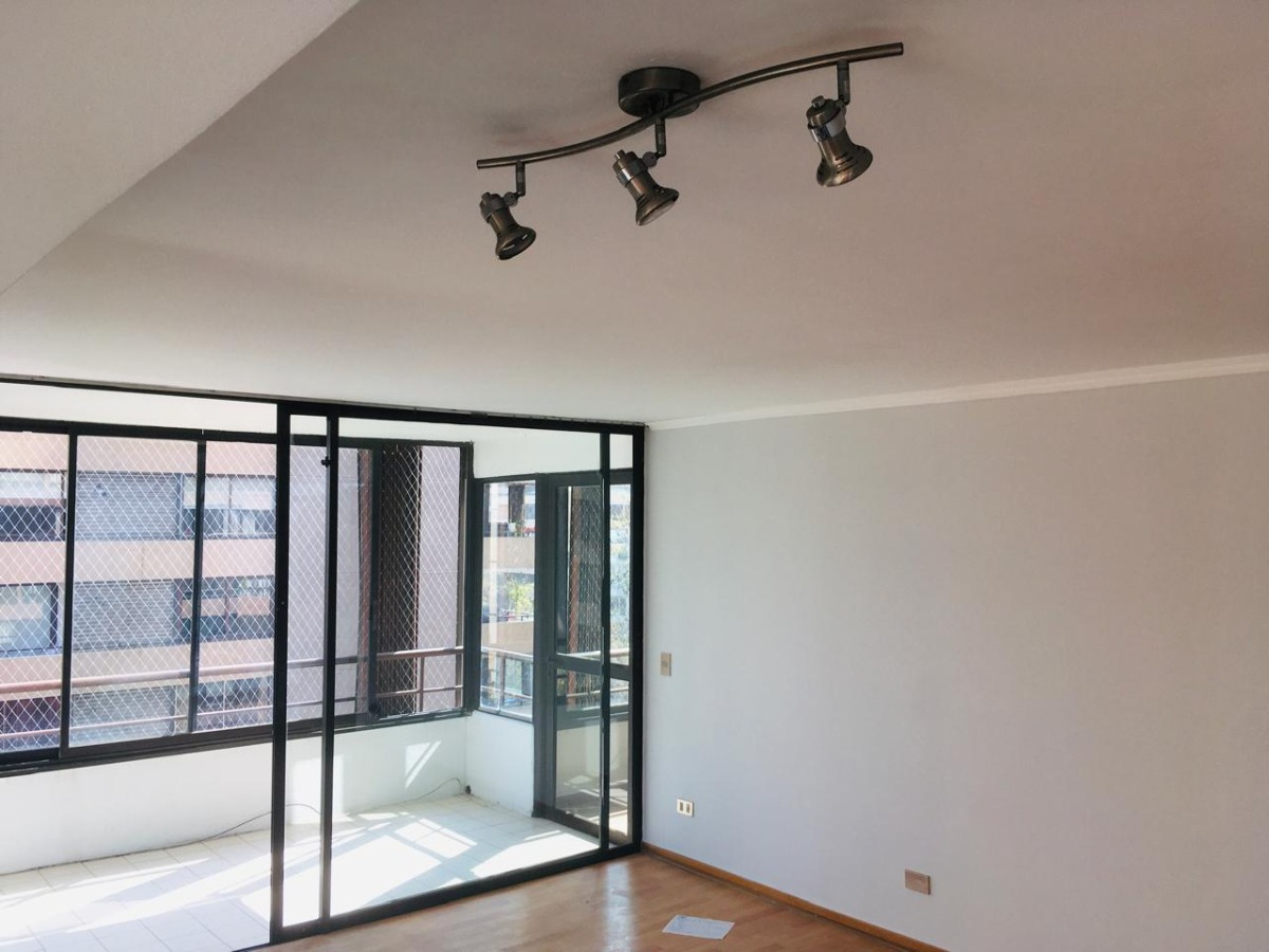 Arriendo Departamento SP 3D en suite Walk-in cl&oacute;set 3B 1E 1B Vaticano - Las Condes