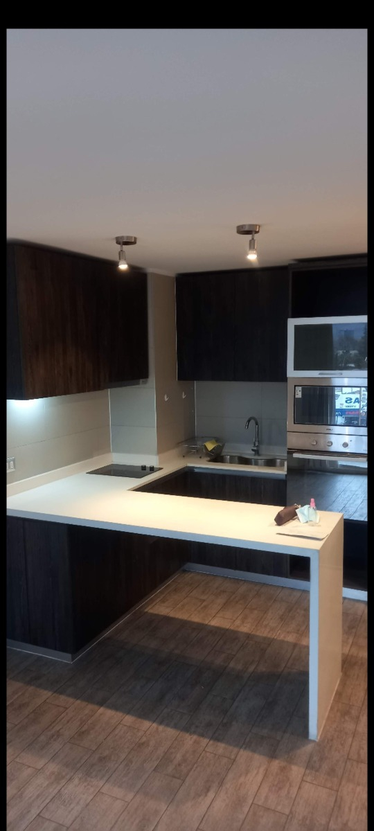 Arriendo Departamento SO 2D 1B 1E 1B Alto Las Condes - Las Condes