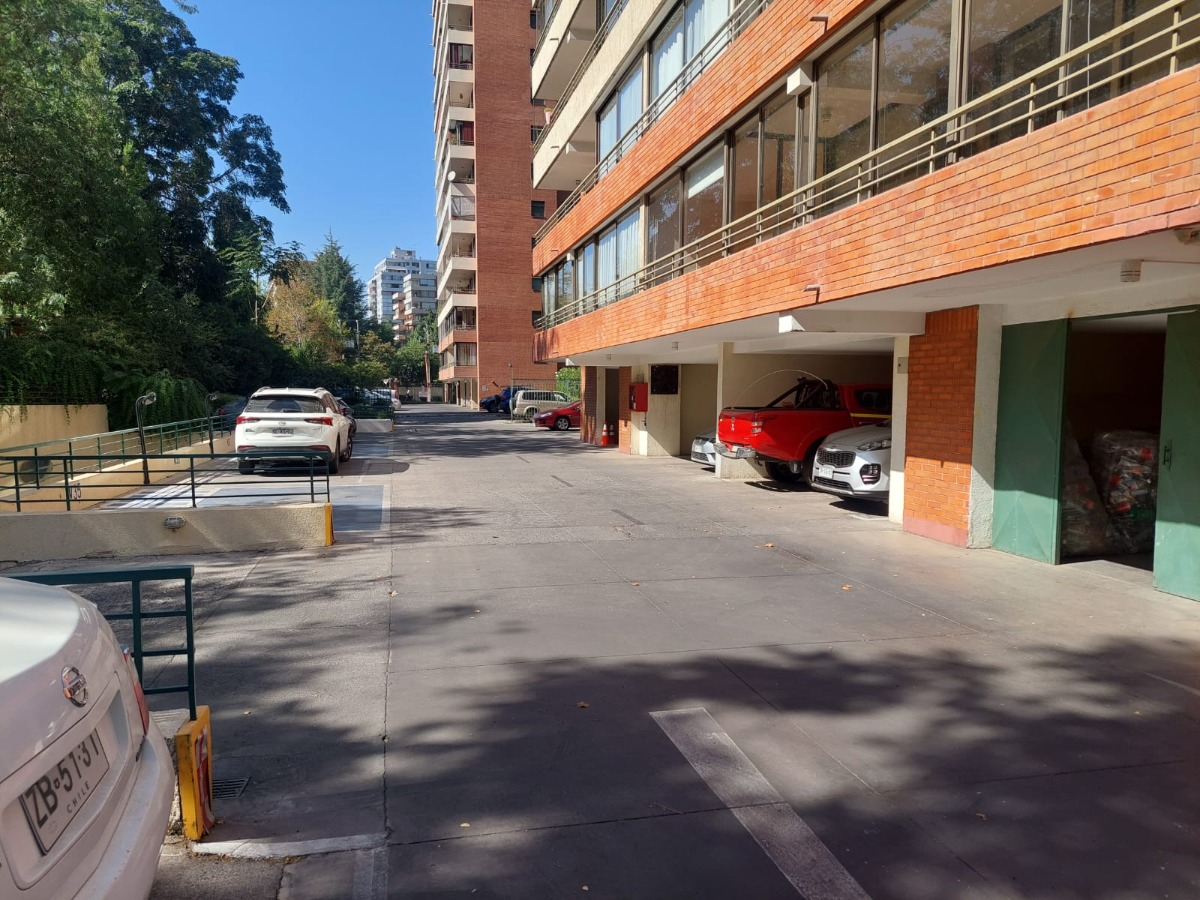 Arriendo Departamento NO 2D Walk-in cl&oacute;set 2B 1E 1B Metro Escuela Militar - Las Condes