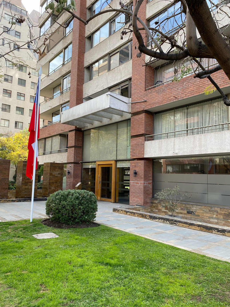 Arriendo Departamento 4D 3B 1E 1B Metro Escuela Militar - Las Condes