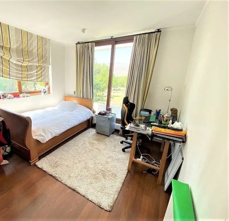 Venta Casa O 4D en suite Walk-in cl&oacute;set 4B 2E Chicureo - Colina