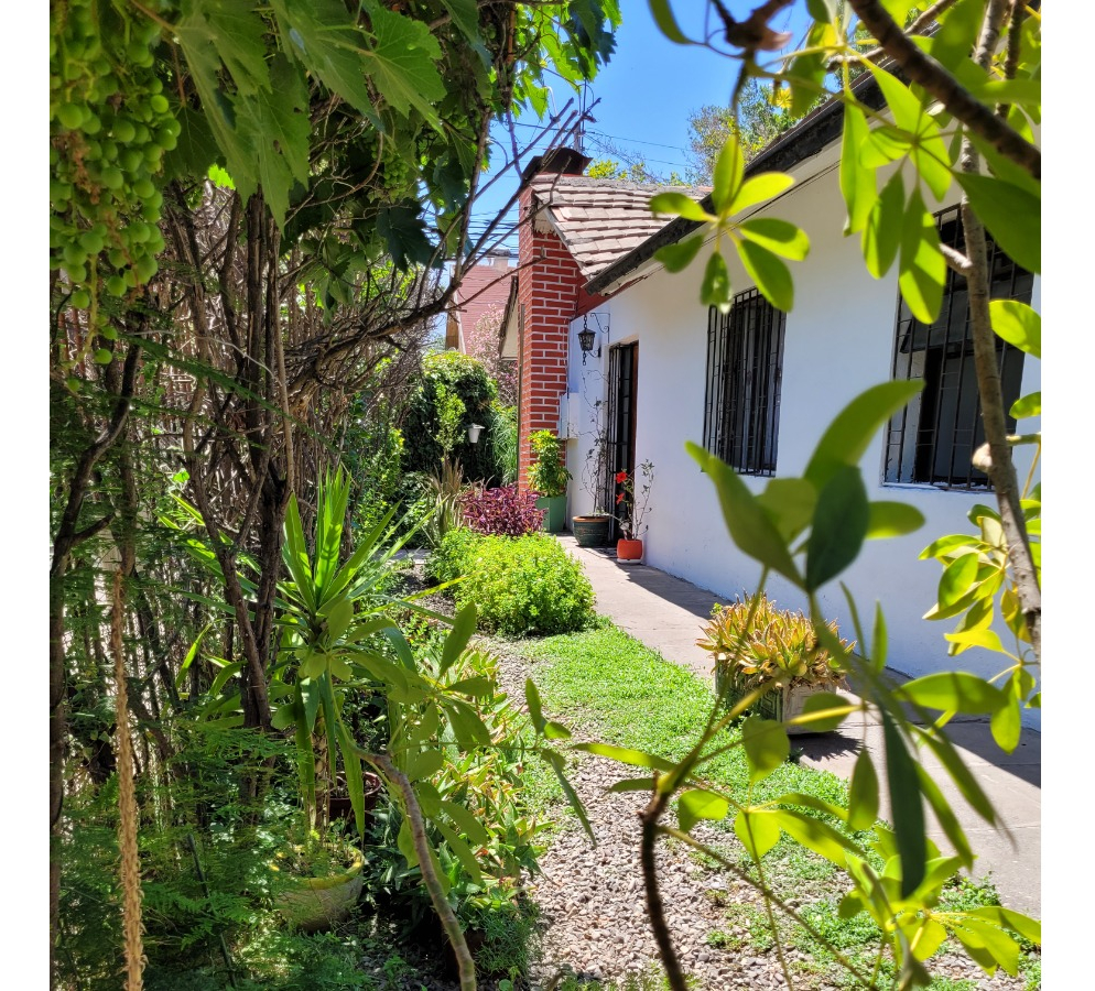 Venta Casa NO 3D 2B 2E 1B Metro Sim&oacute;n Bolivar - La Reina