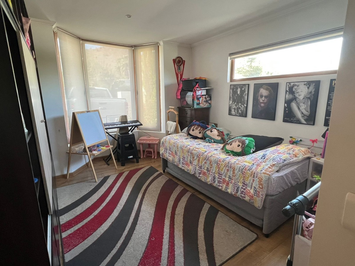 Venta Casa NO 3D en suite Walk-in cl&oacute;set 4B 4E 1B Chicureo - Colina