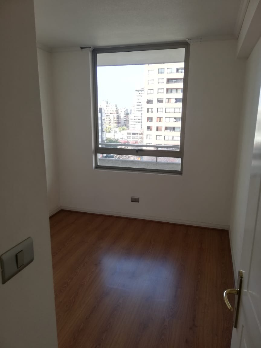 Arriendo Departamento S 2D en suite Walk-in cl&oacute;set 2B 1E 1B Metro Escuela Militar - Las Condes