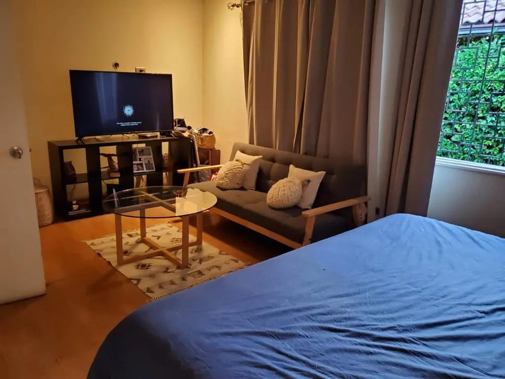 Arriendo Casa 2D Villa El Dorado - Vitacura