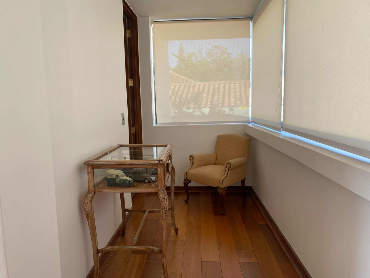 Arriendo Casa 7D 8B 5E 1B Los Dominicos - Las Condes