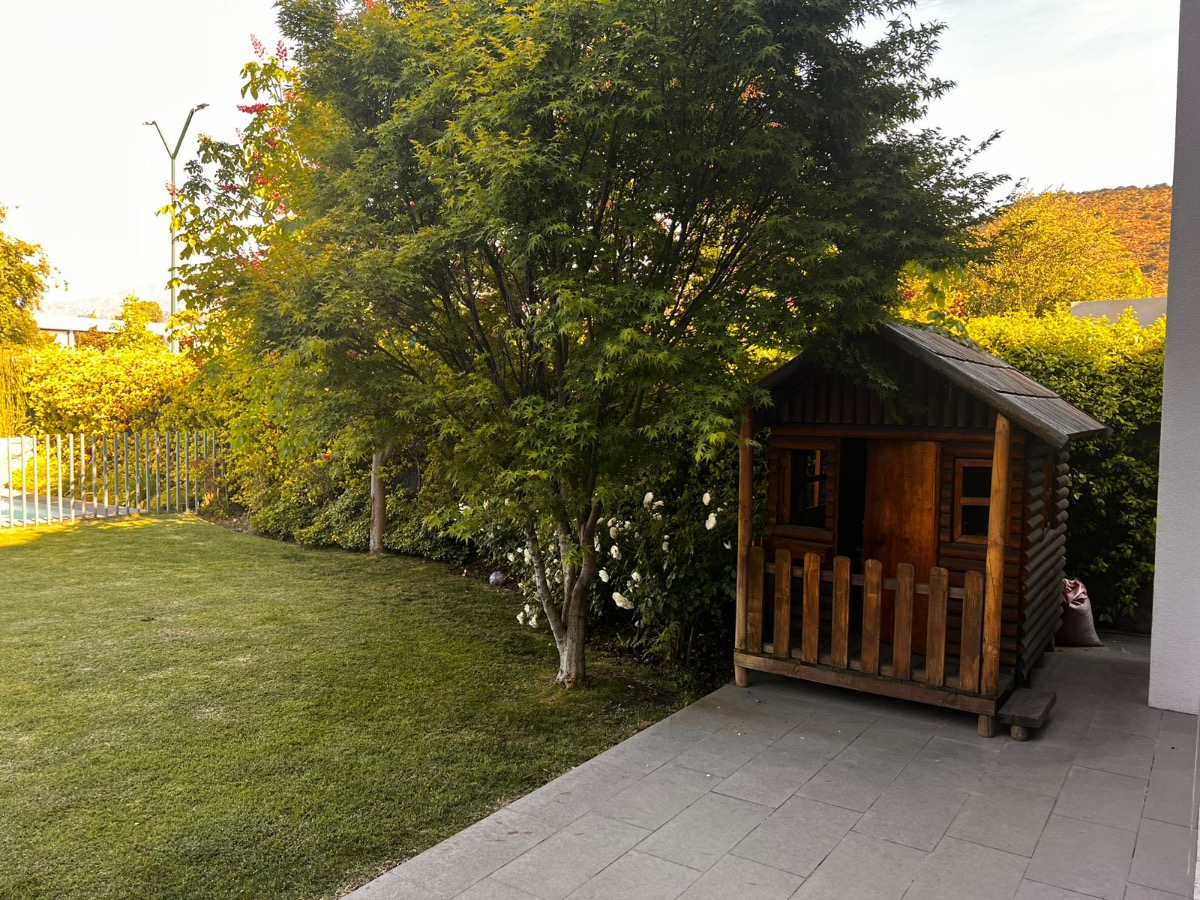 Venta Casa NO 4D 4B 3E 1B La Dehesa - Lo Barnechea