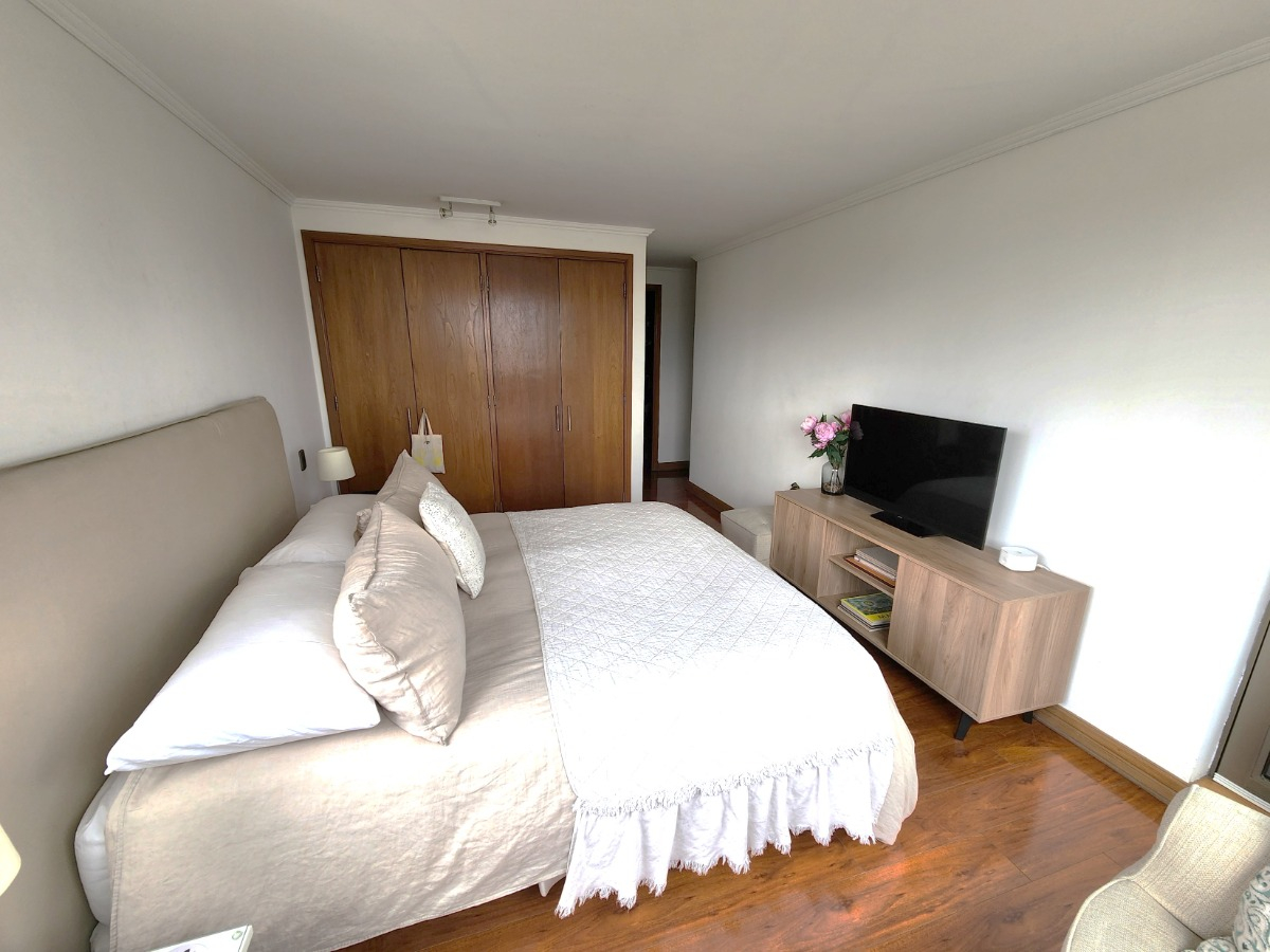 Venta Departamento O 4D en suite Walk-in cl&oacute;set 3B 1E 1B Parque Bicentenario - Vitacura