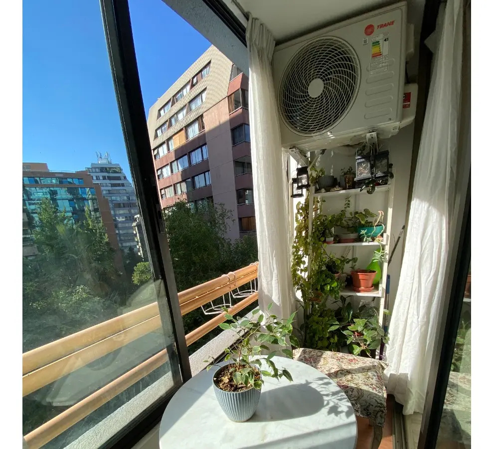 Venta Departamento SO 1D 1B Barrio El Golf - Las Condes