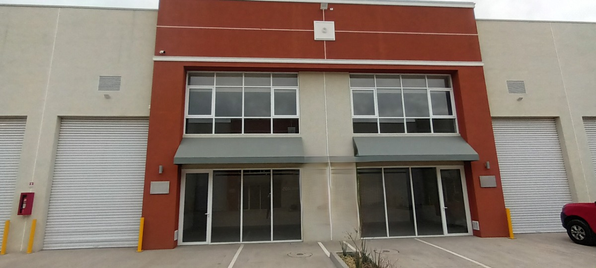 Bodega Comercial Nuevas Y De Gran Altura Para Almacenamiento