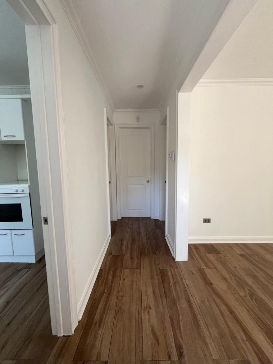 Arriendo Casa NO 2D 1B 2E Los Dominicos - Las Condes