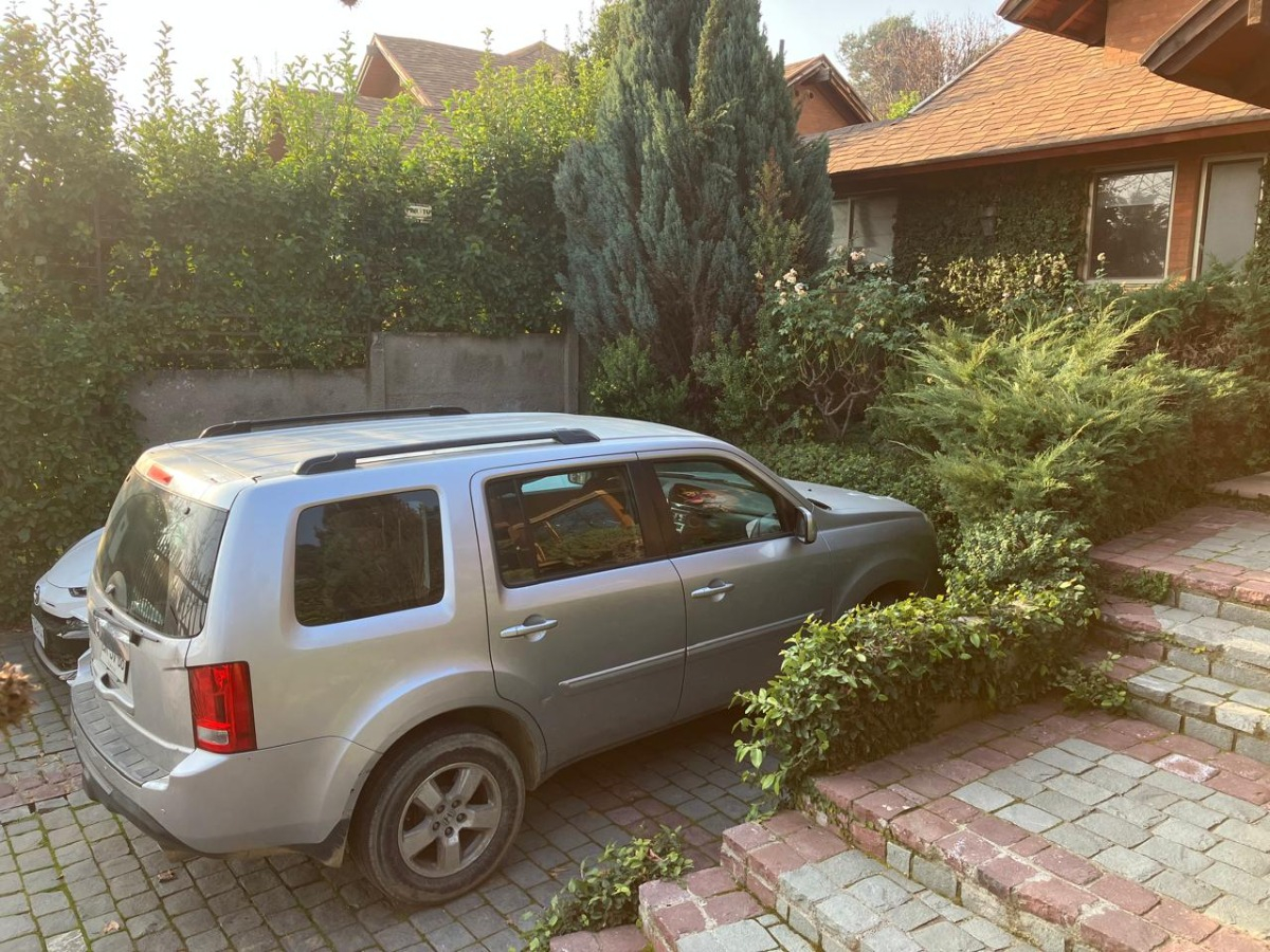 Arriendo Casa O 5D en suite Walk-in cl&oacute;set 3B 2E 2B San Carlos de Apoquindo - Las Condes