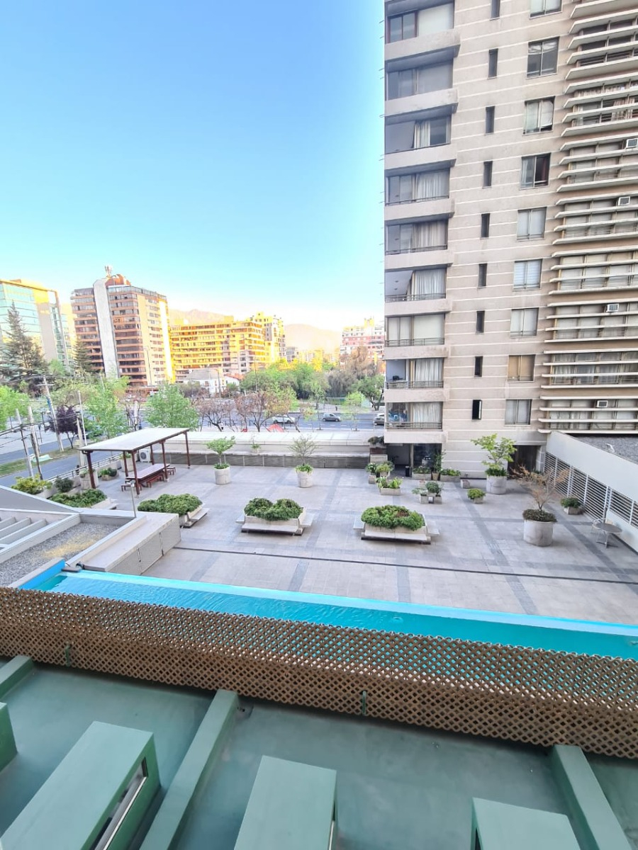 Arriendo Departamento SO 2D en suite 2B 1E 1B Metro Escuela Militar - Las Condes