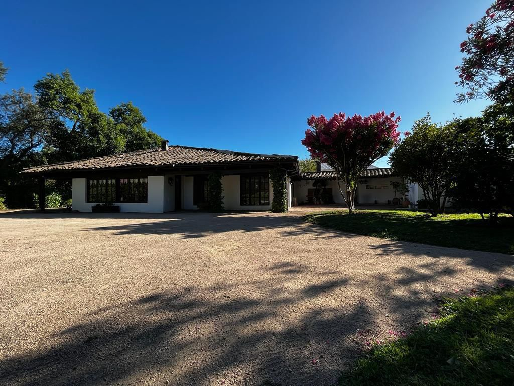 Venta Casa N 5D en suite 3B 3E 1B  - Linares