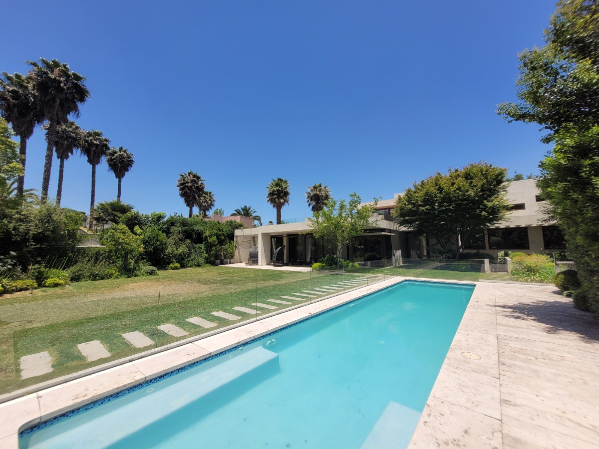 Venta Casa NOSP 6D en suite Walk-in cl&oacute;set 8B 4E 1B Los Trapenses - Lo Barnechea