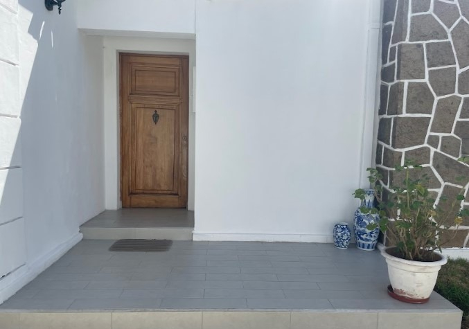 Arriendo Casa NO 3D 2B 4E 1B Rotonda Atenas - Las Condes