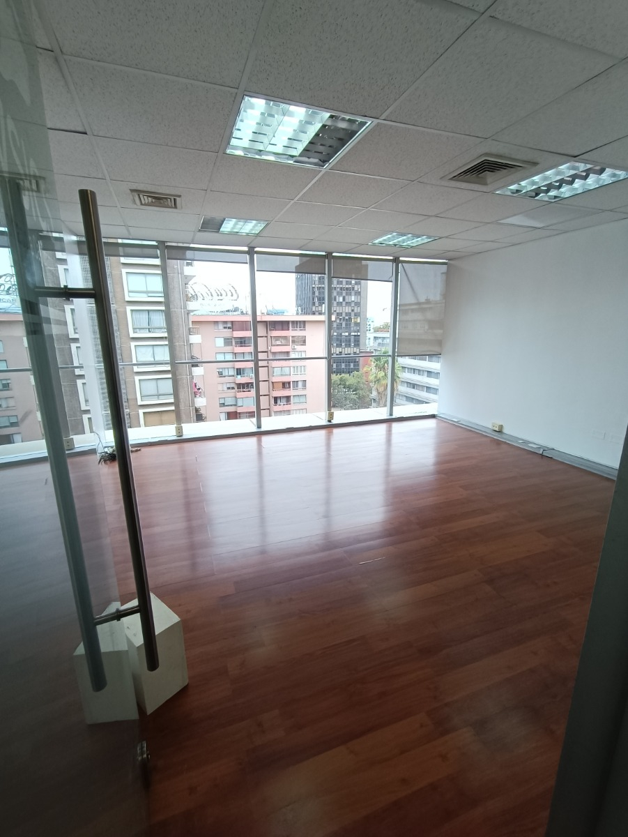 Arriendo Oficina SO 1B 1E Pedro de Valdivia - Providencia