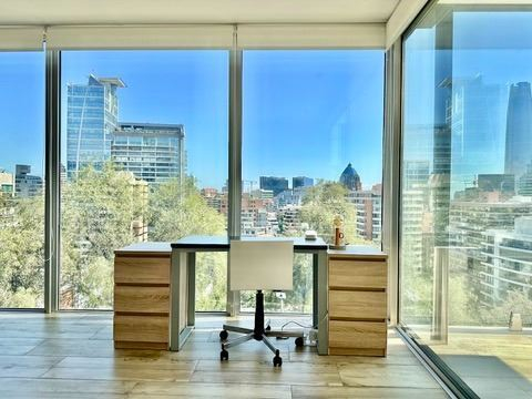 Venta Casa Oriente 4D 4B 3E Barrio El Golf - Las Condes