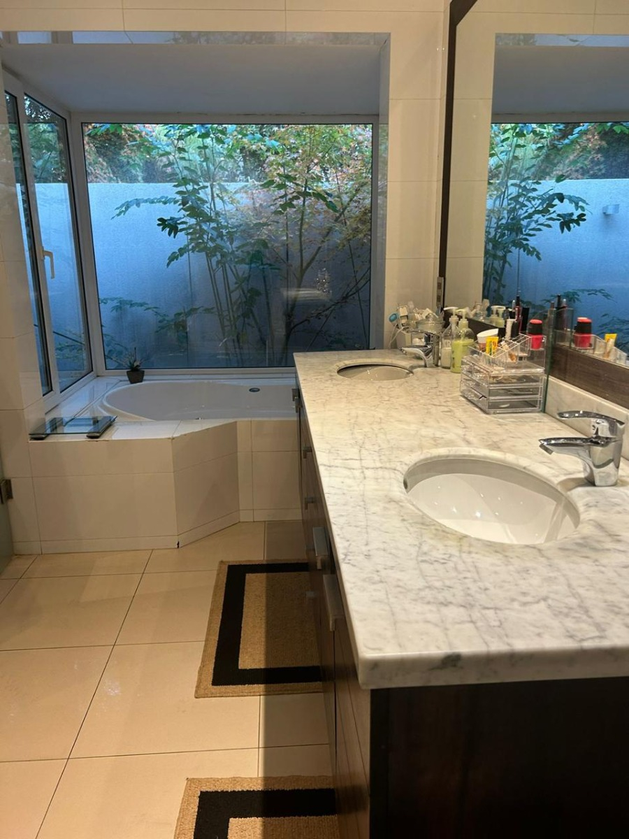 Venta Casa NO 4D en suite Walk-in cl&oacute;set 4B 4E Chicureo - Colina