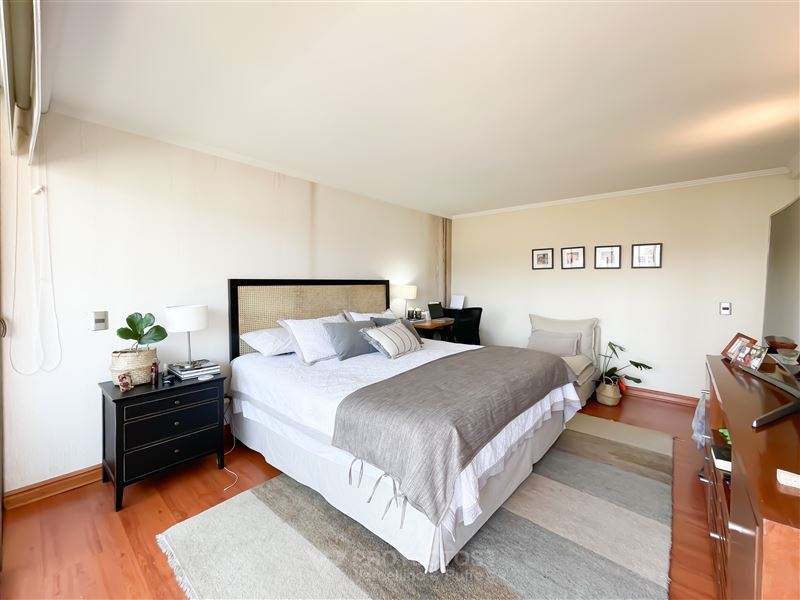 Venta Departamento Nor-Oriente 3D en suite Walk-in cl&oacute;set 4B 1E 1B Metro Manquehue - Apumanque - Las Condes