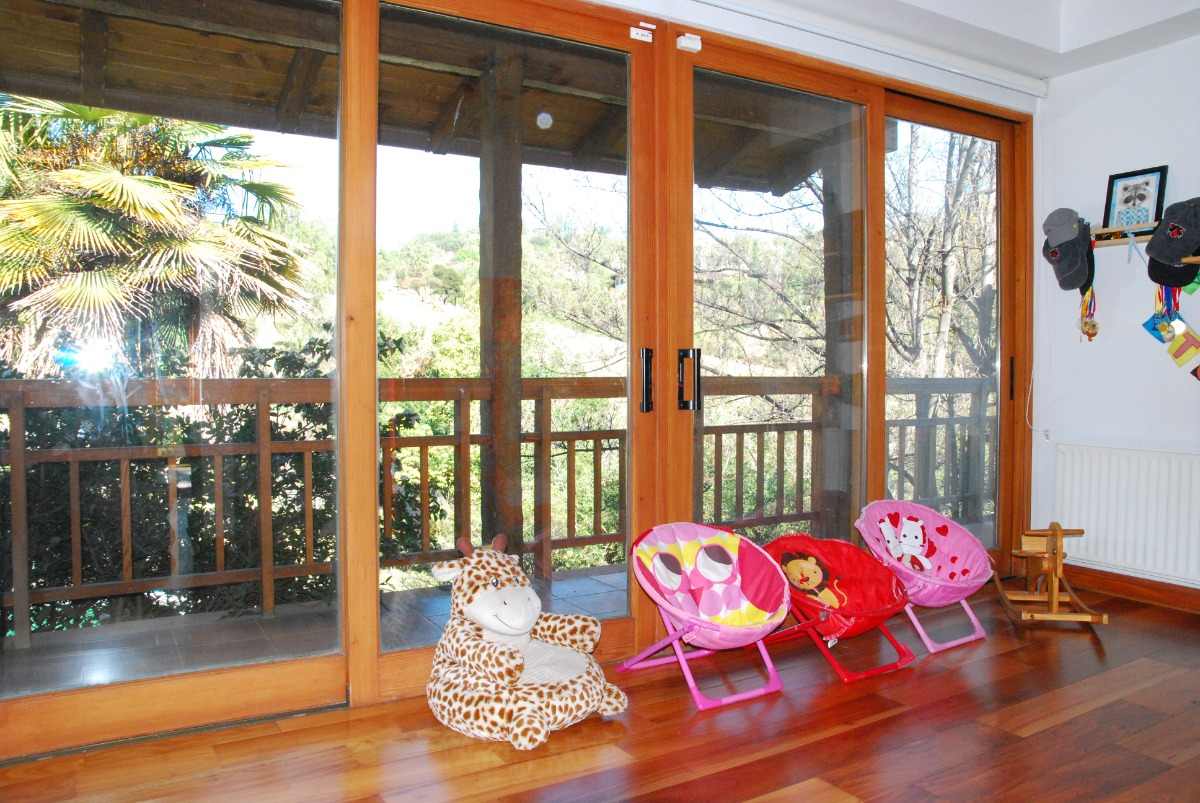 Venta Casa NOSP 5D en suite Walk-in cl&oacute;set 3B 10E 1B El Array&aacute;n - Lo Barnechea