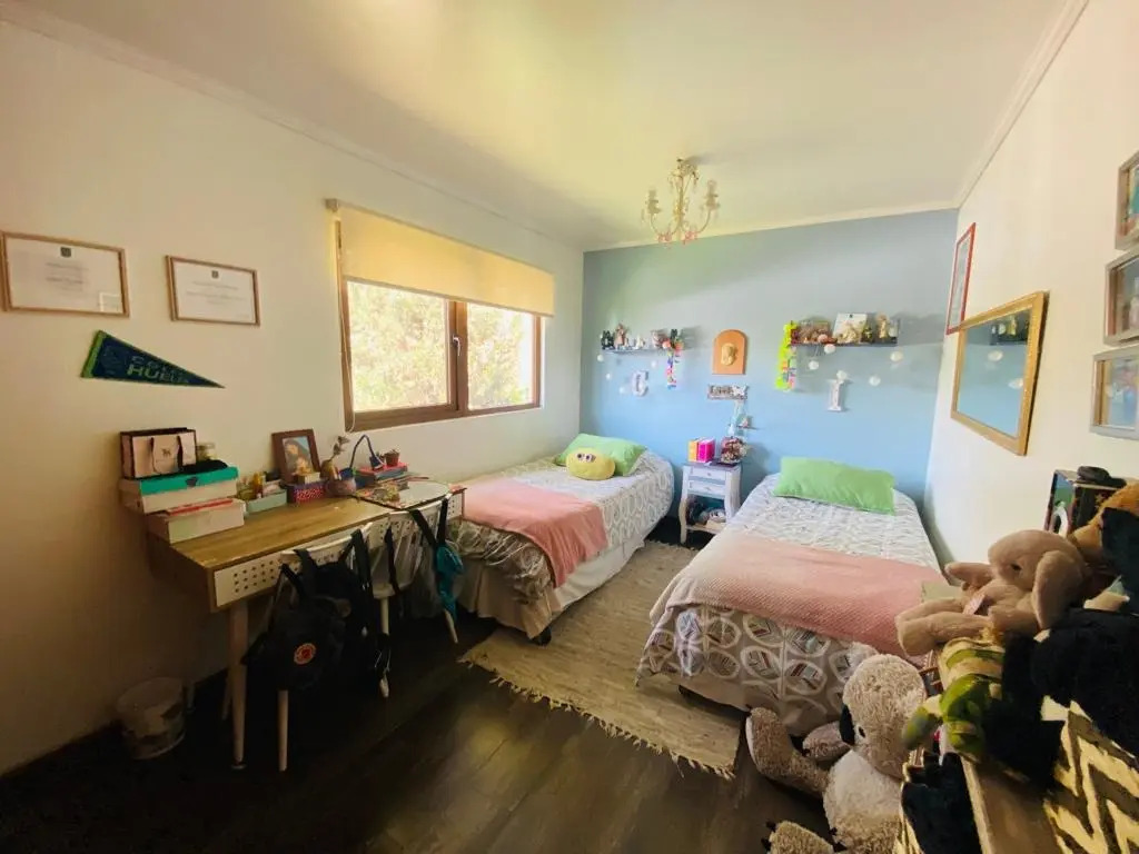 Venta Casa NO 6D 5B 4E 1B Los Dominicos - Las Condes