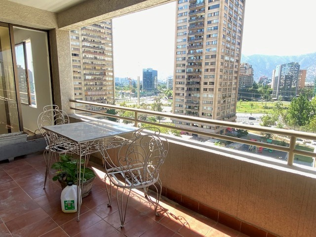 Arriendo Departamento NO 4D en suite Walk-in cl&oacute;set 4B 1E Parque Arauco - Las Condes