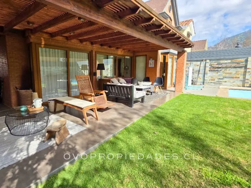 Venta Casa O 4D  5B 2E 2Bd La Dehesa - Lo Barnechea