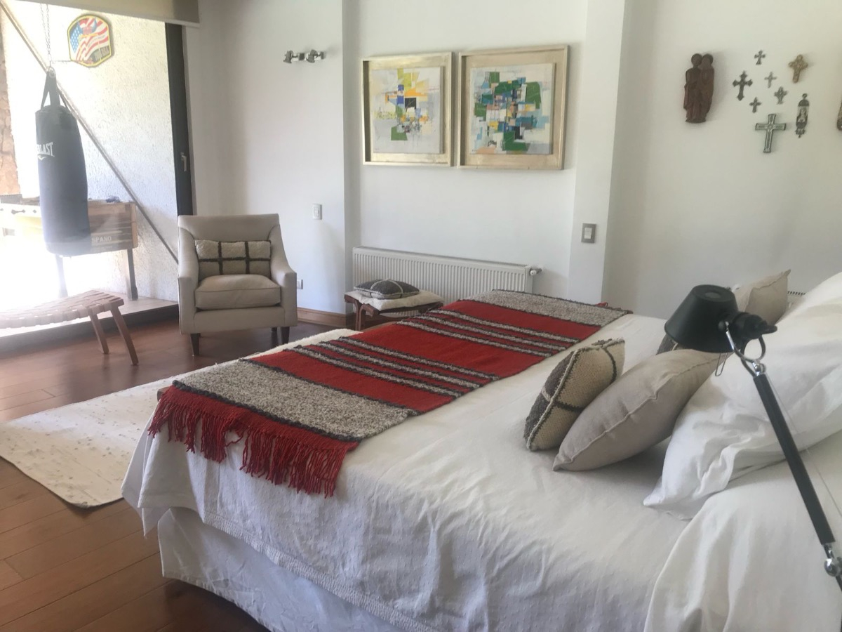 Venta Casa NO 5D 4B 4E 1B Los Trapenses - Lo Barnechea