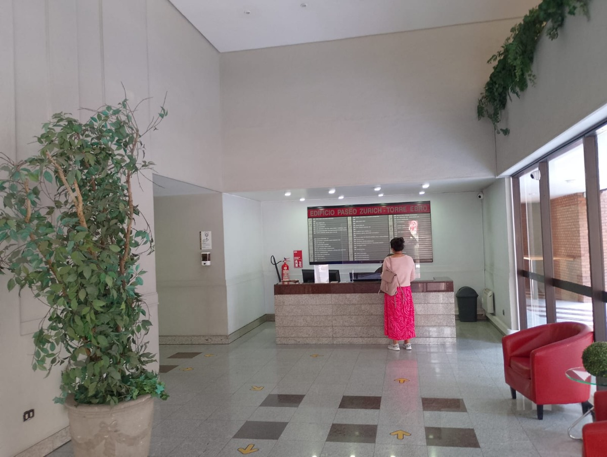 Arriendo Oficina 2B 2E 2Bd Centro Financiero - Las Condes