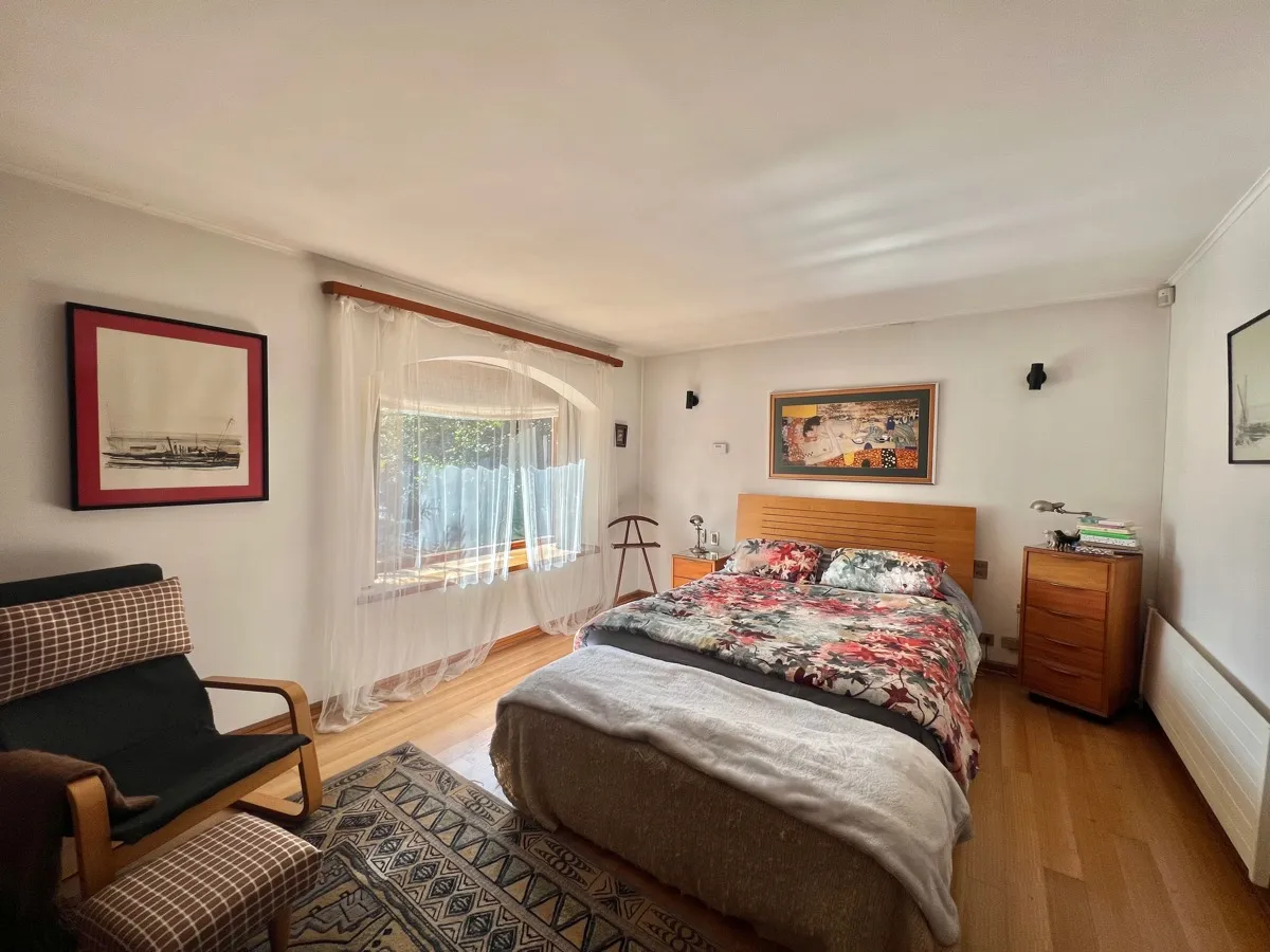 Venta Casa NO 4D 4B 4E 1Bd Borde R&iacute;o - Casa Piedra - Vitacura