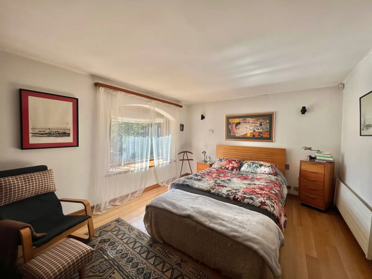 Venta Casa NO 4D 4B 4E 1Bd Borde R&iacute;o - Casa Piedra - Vitacura