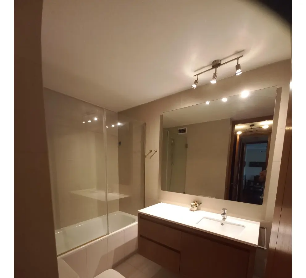 Arriendo Departamento SP 2D 2B 1E 1Bd Barrio El Golf - Las Condes