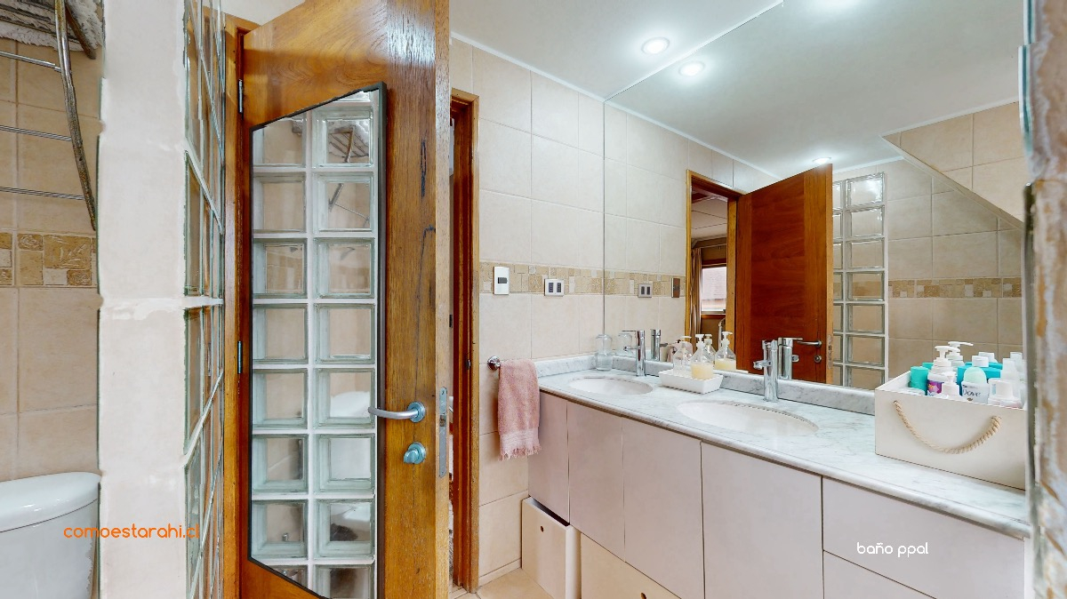 Venta Casa N 5D en suite Walk-in cl&oacute;set 5B 2E 1B El Huinganal - Lo Barnechea