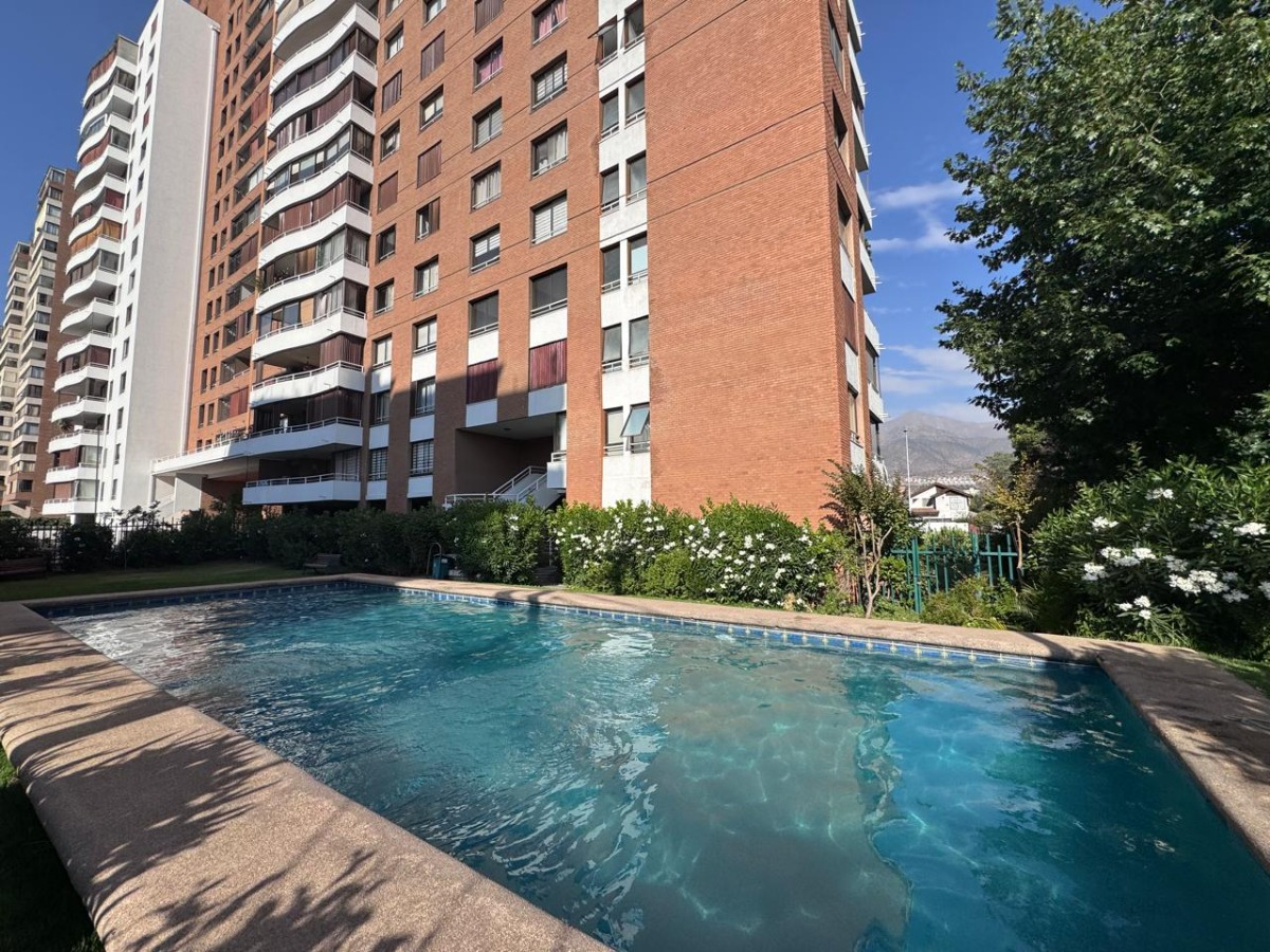 Arriendo Departamento O 2D en suite 2B 1E 1Bd Rotonda Atenas - Las Condes