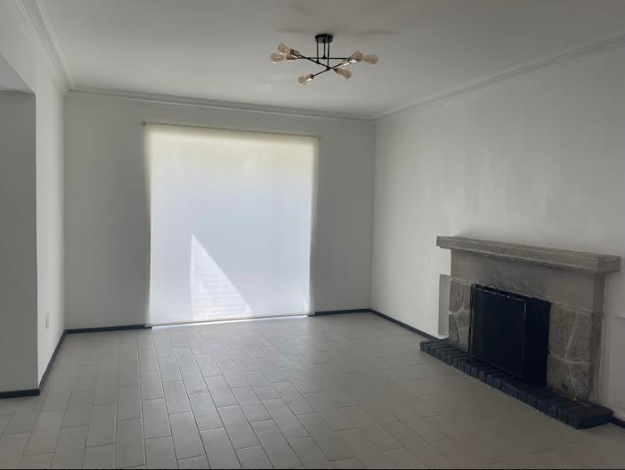 Arriendo Casa NO 3D 2B 4E 1B Rotonda Atenas - Las Condes