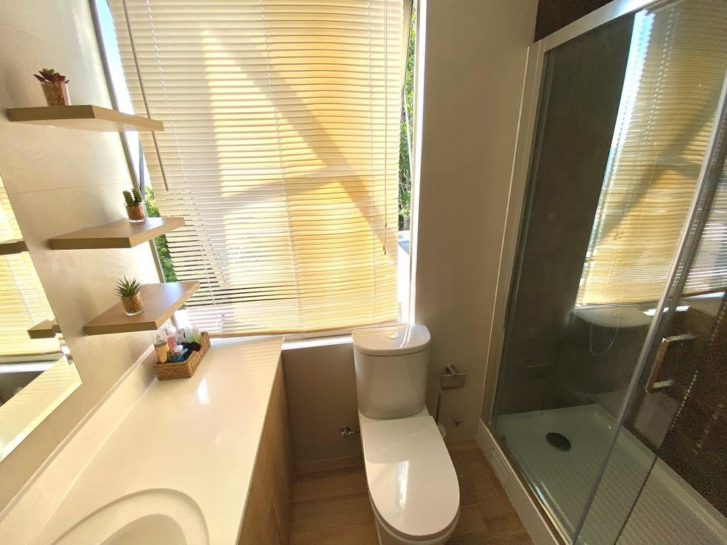 Venta Casa P 4D en suite Walk-in cl&oacute;set 4B 2E 1B El Huinganal - Lo Barnechea