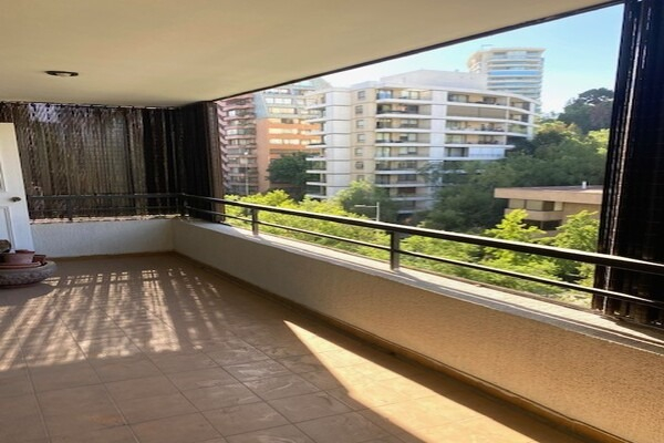Arriendo Departamento NO 4D en suite Walk-in cl&oacute;set 3B 1E 1B Barrio El Golf - Las Condes